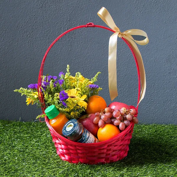 QP ROTAN CURATED FRUIT BASKET (SMALL)