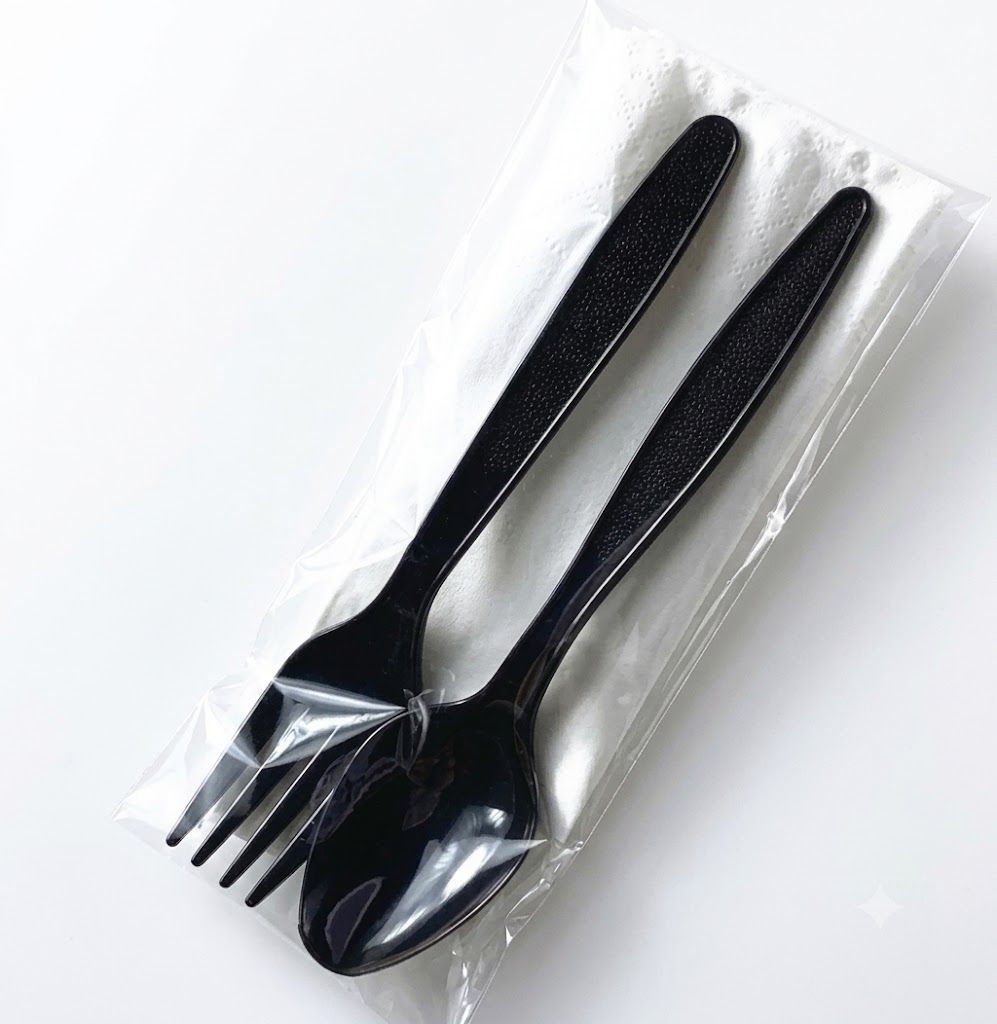 Cutlery set inclusive of Disposable 14.5cm Plastic Fork ,Spoon and Tissue in each pack 50 packets x 3 in 1